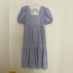 PUFFSLEEVE Eyelet “PRIMARK” midi dress size (6US)
